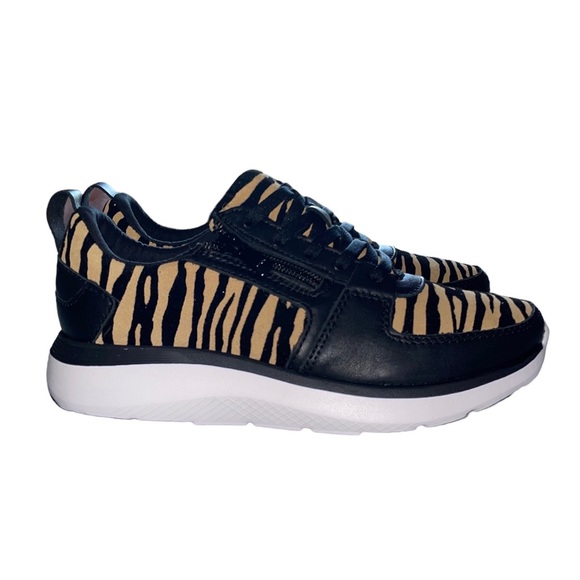 NWB Vionic Remi Tiger Sneaker - Picture 5 of 12